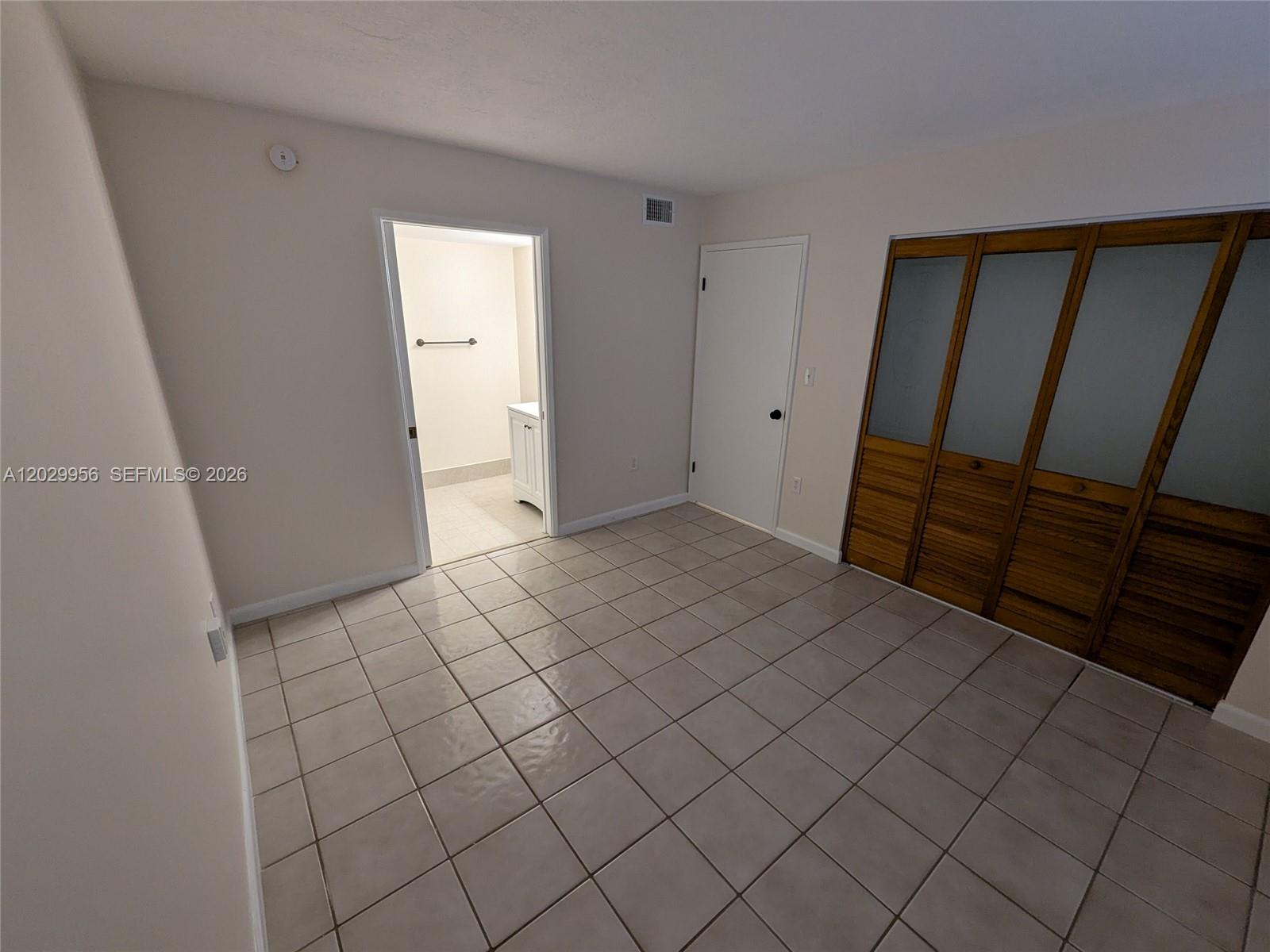 IMAGES OF KENDALL CONDO - Residential