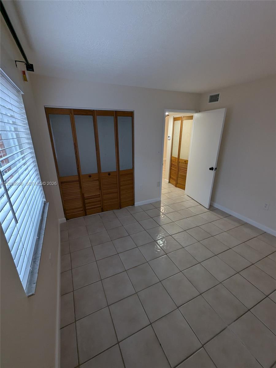 IMAGES OF KENDALL CONDO - Residential