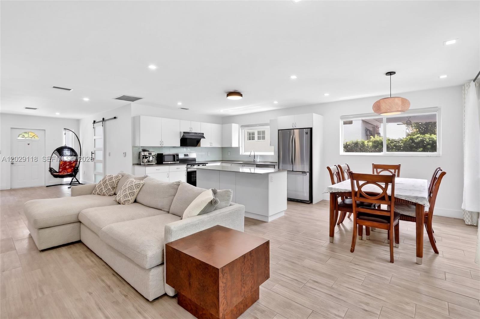 CORAL GABLES GRANADA SEC - Residential
