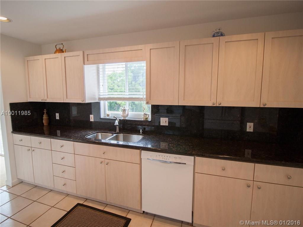 24 55 40 KINGS BAY SUB - Residential