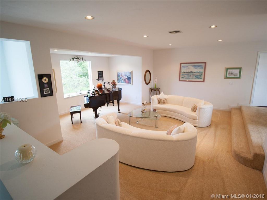 24 55 40 KINGS BAY SUB - Residential