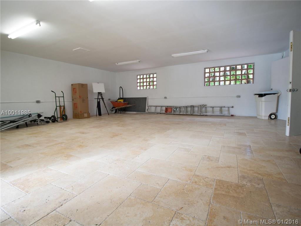 24 55 40 KINGS BAY SUB - Residential