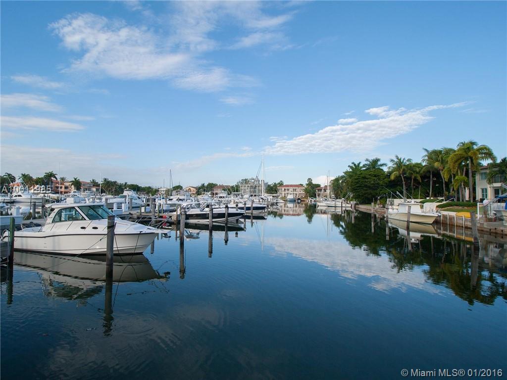 24 55 40 KINGS BAY SUB - Residential