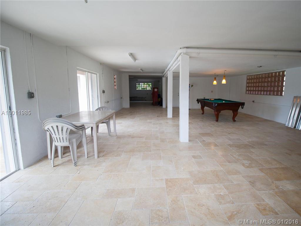 24 55 40 KINGS BAY SUB - Residential