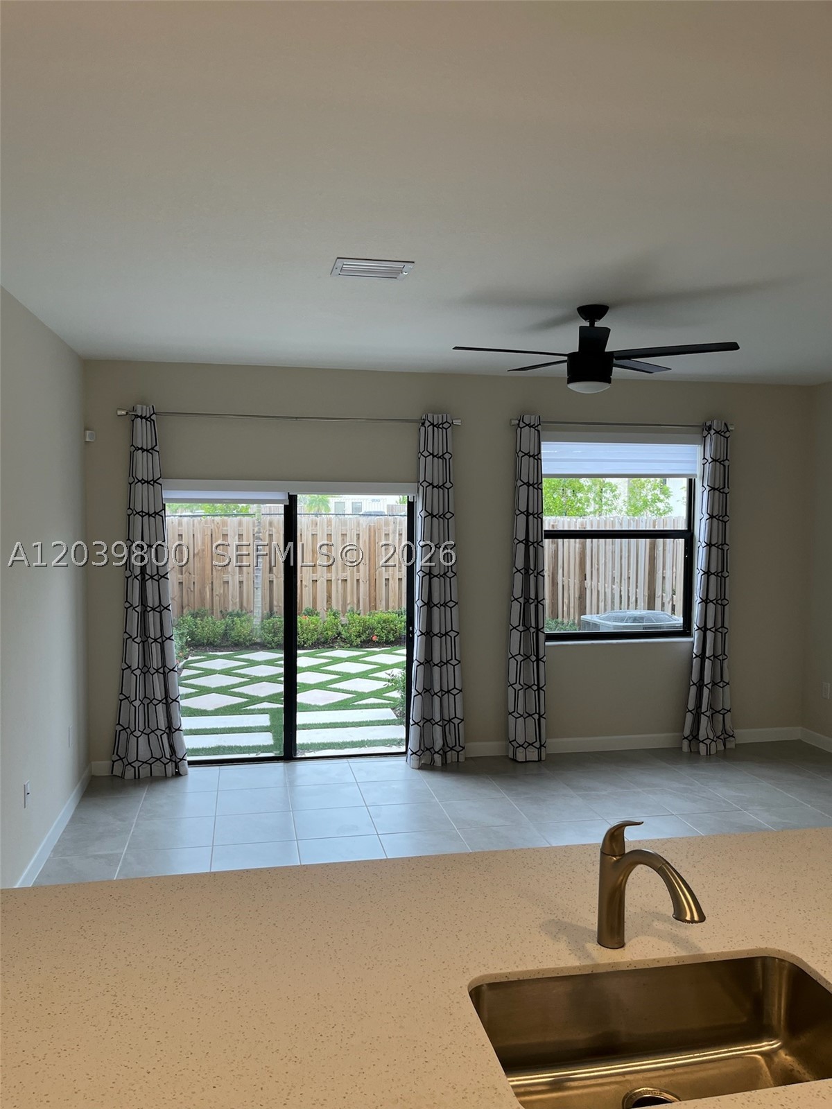 SILVER PALM RESIDENTIAl - Residential