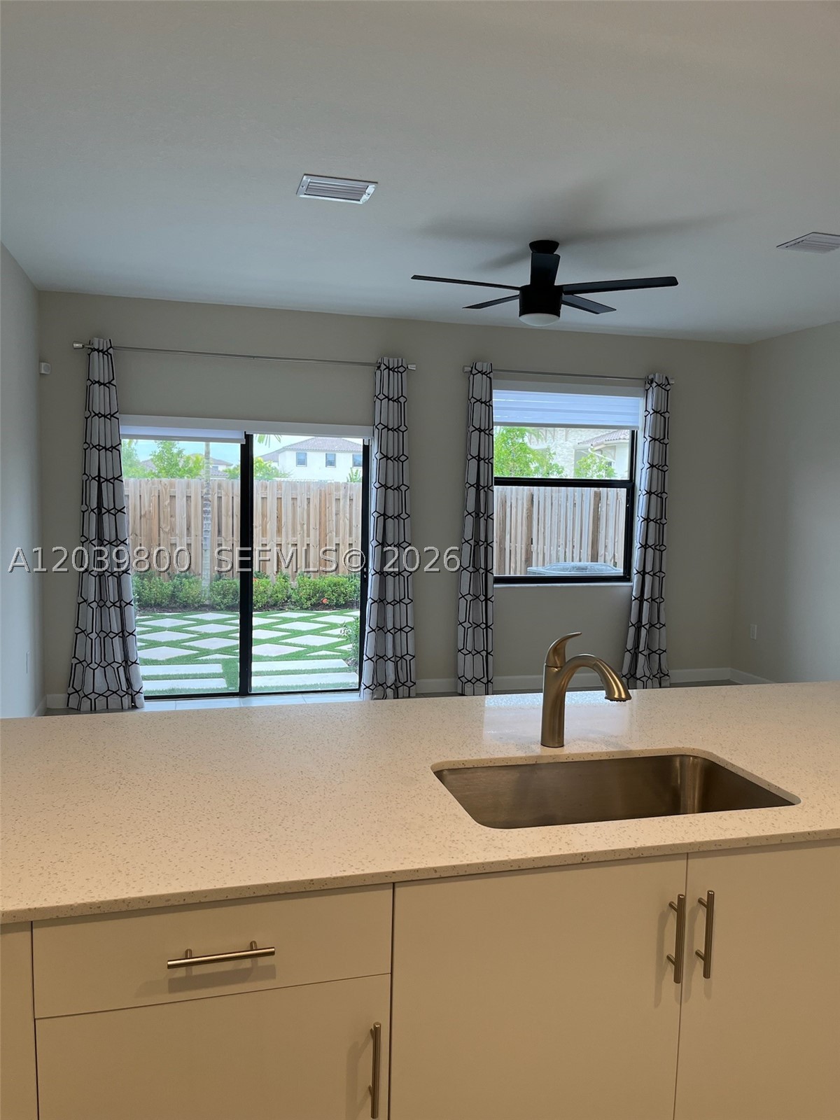 SILVER PALM RESIDENTIAl - Residential