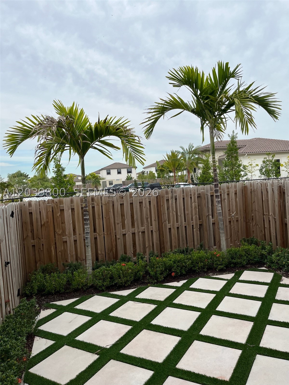 SILVER PALM RESIDENTIAl - Residential