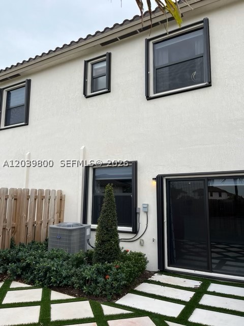 SILVER PALM RESIDENTIAl - Residential