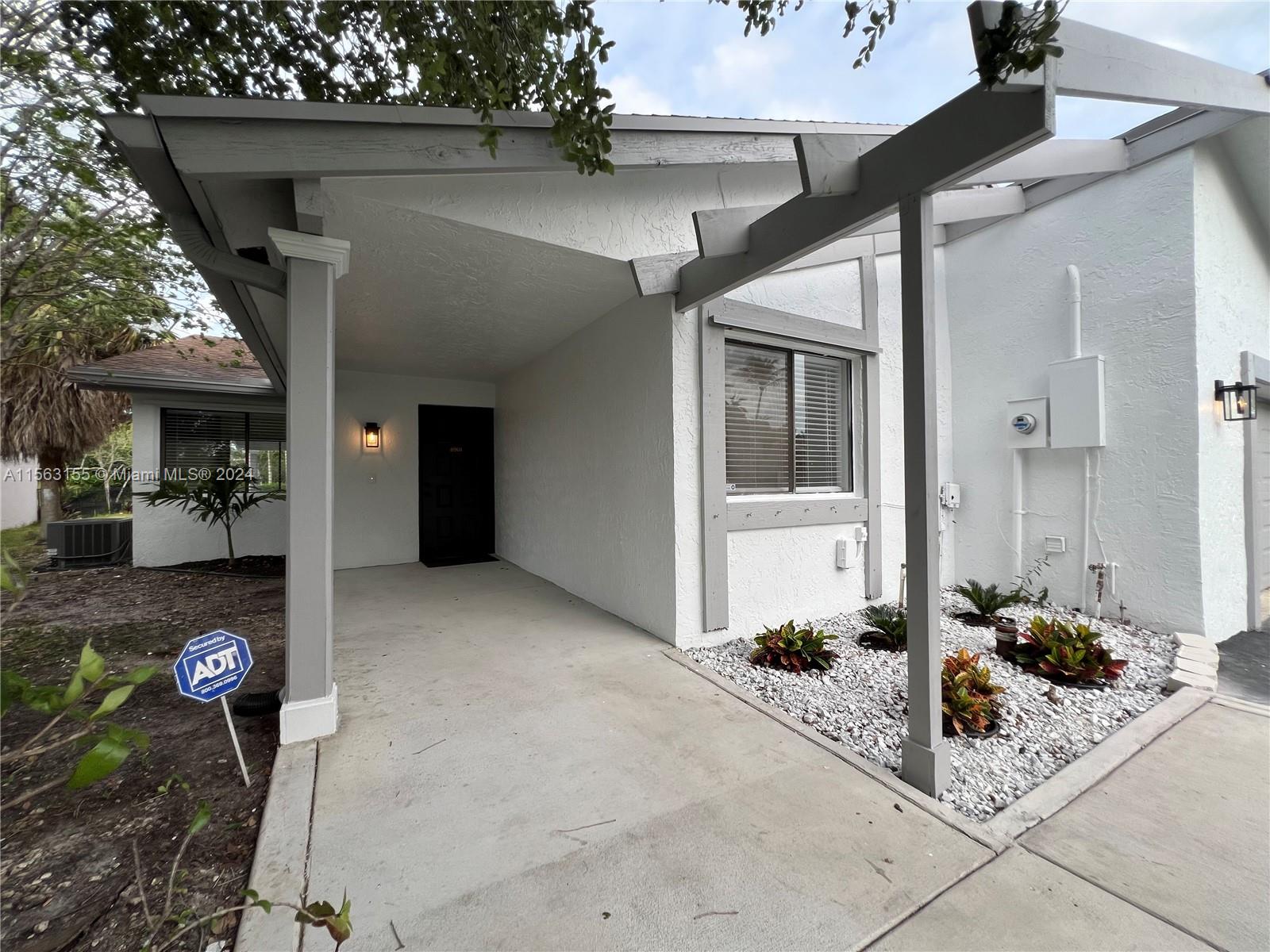 JACARANDA PARCEL 338 - Residential Lease