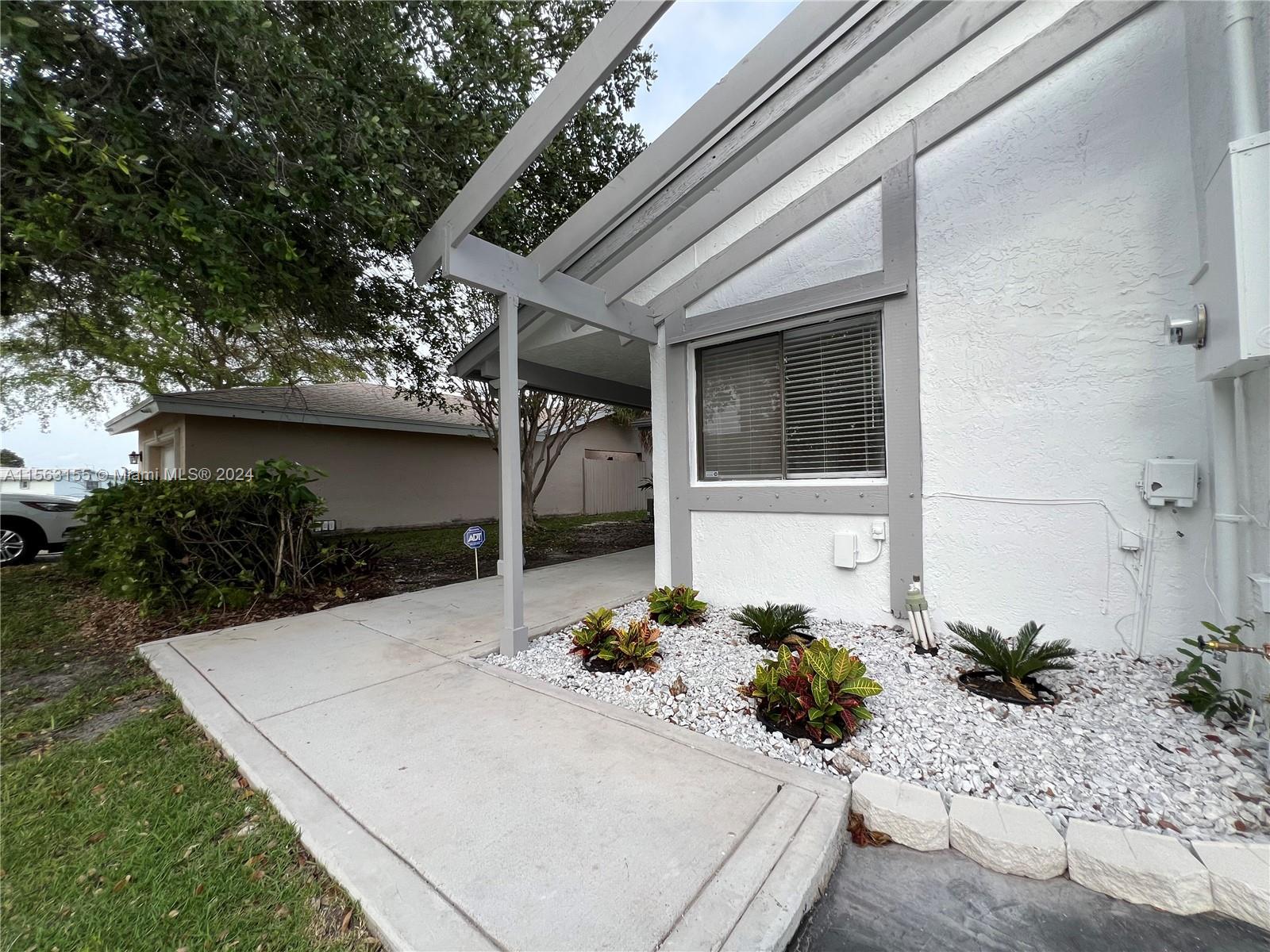 JACARANDA PARCEL 338 - Residential Lease