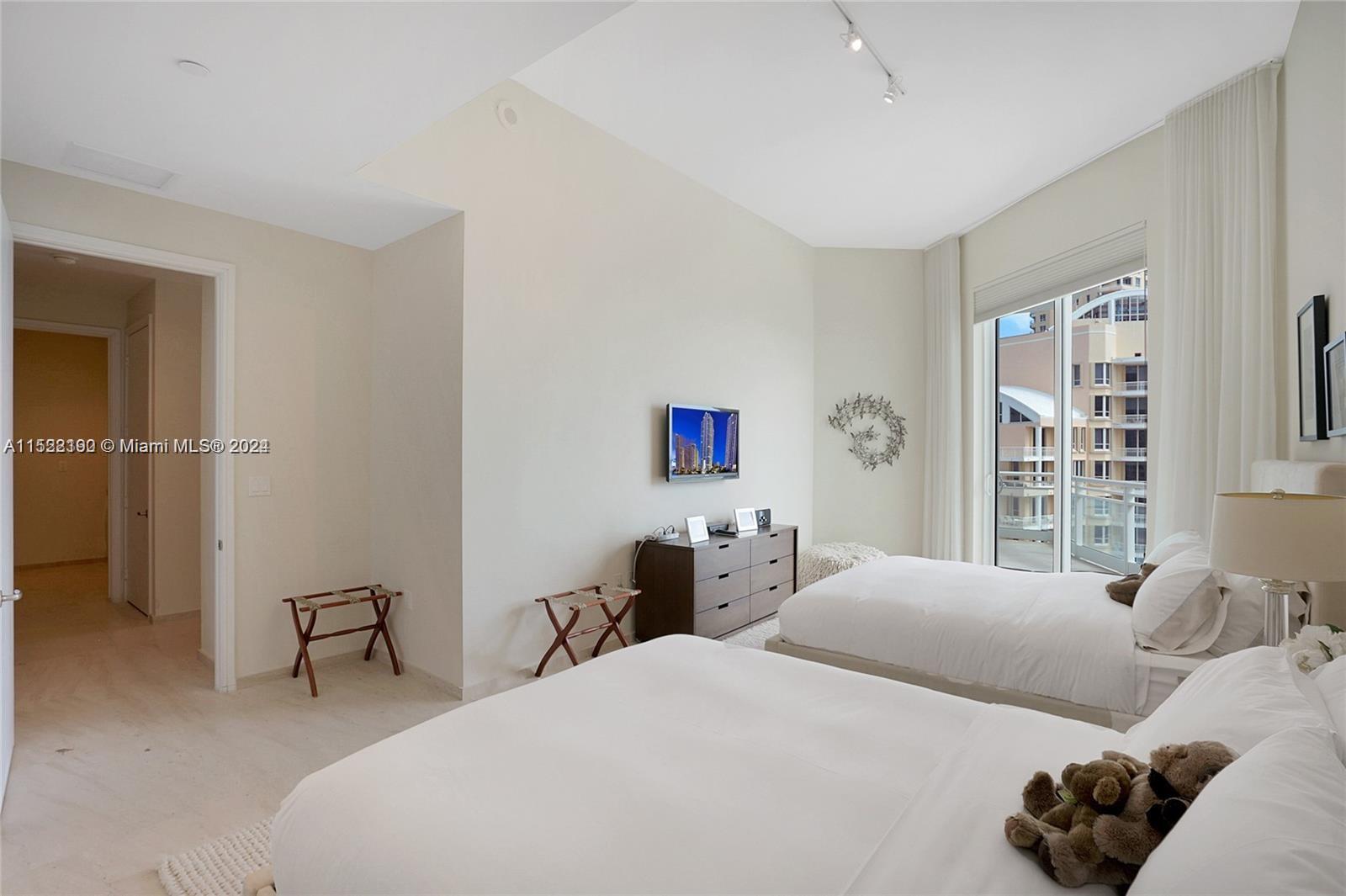 ASIA CONDO - Residential Lease