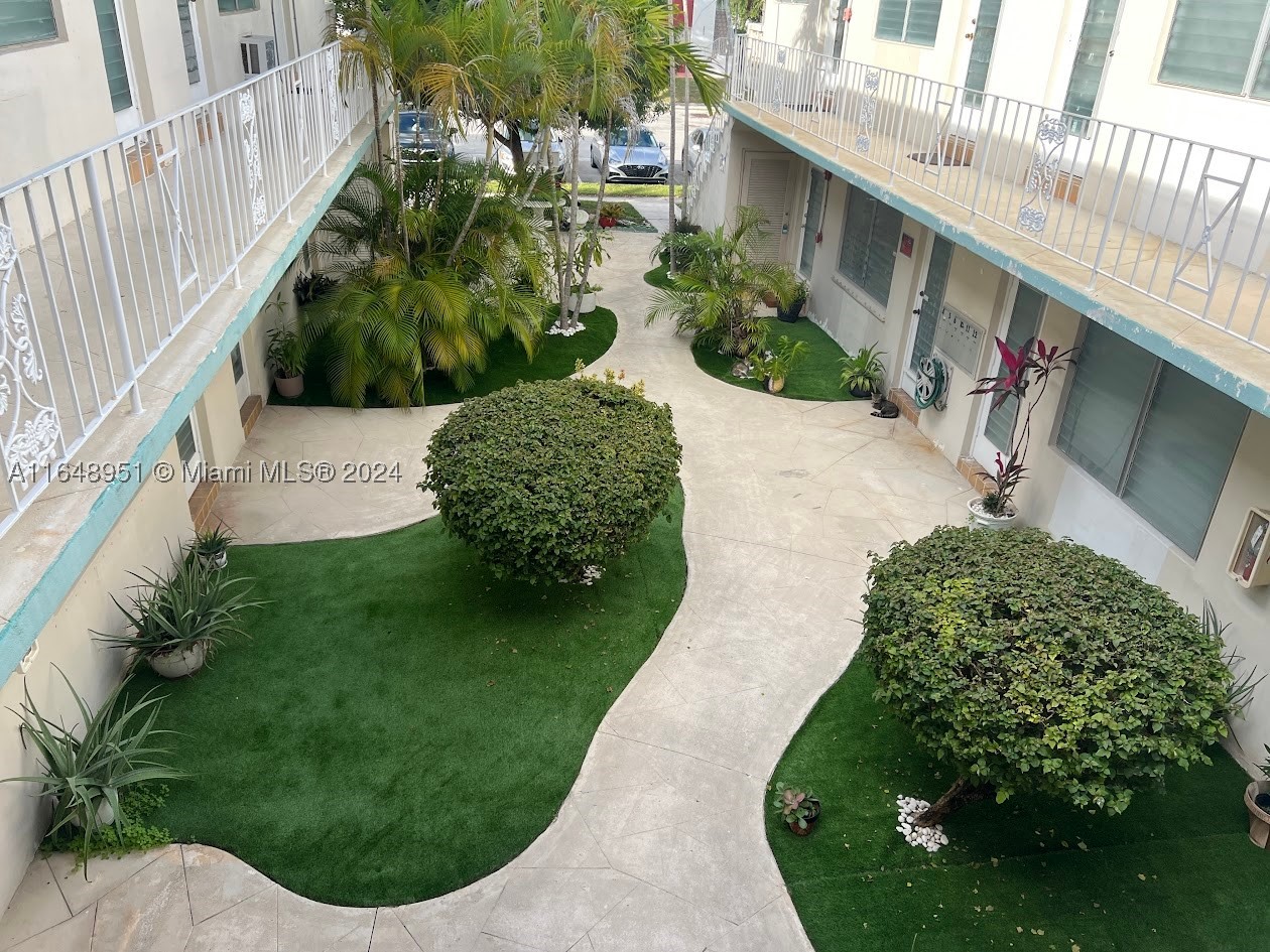 2072 NE 169 ST CORP CONDO - Residential