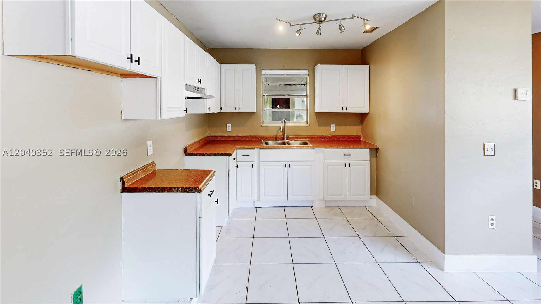 HIALEAH HEIGHTS - Residential