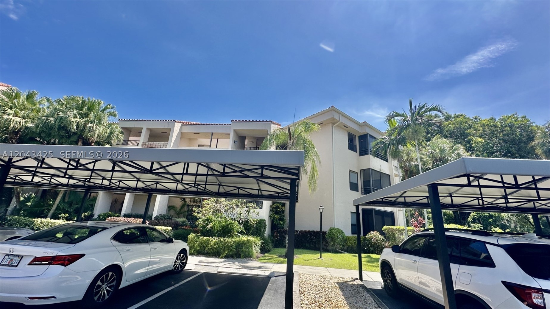 LA PAZ AT BOCA POINTE - Residential