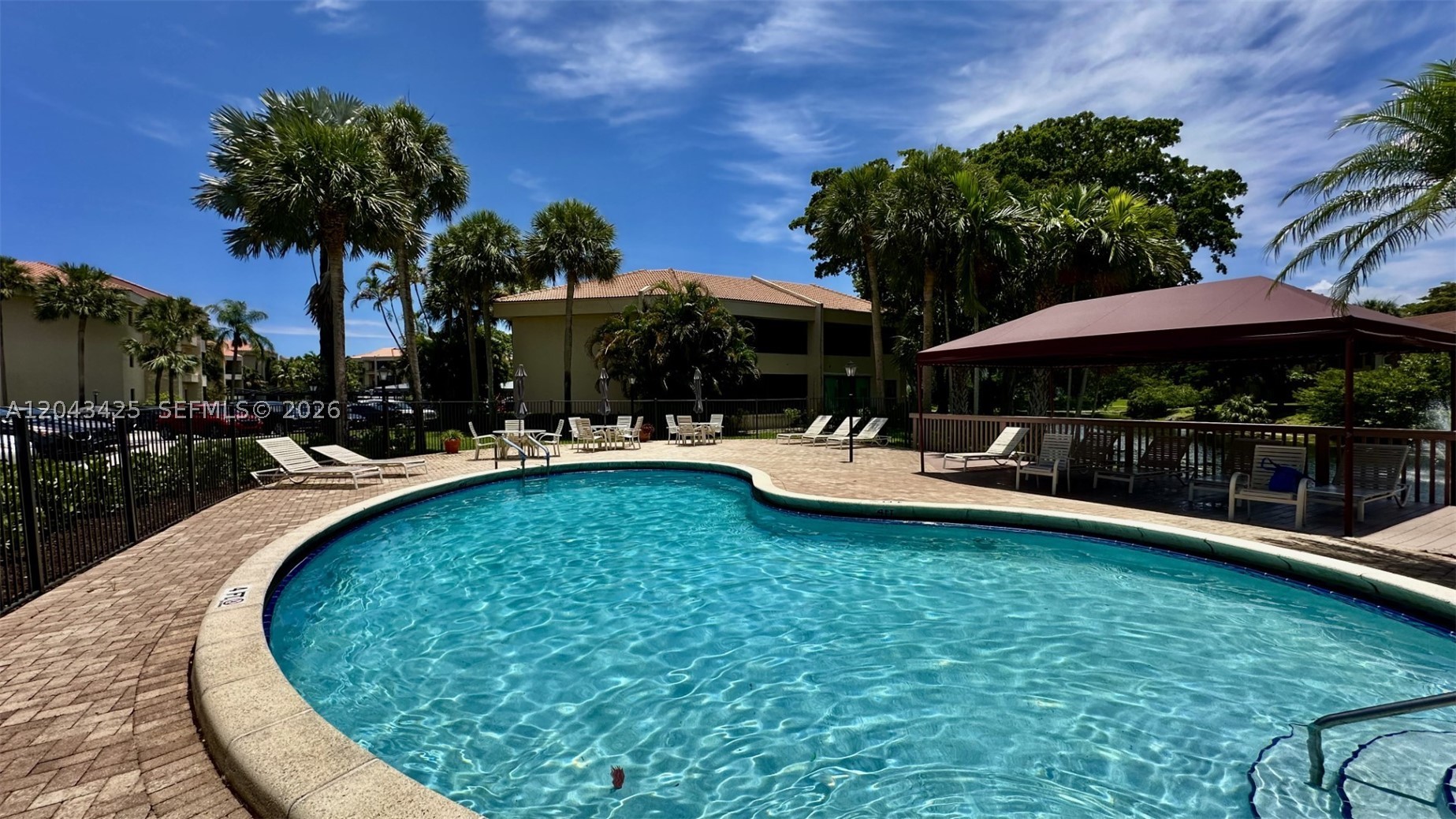 LA PAZ AT BOCA POINTE - Residential