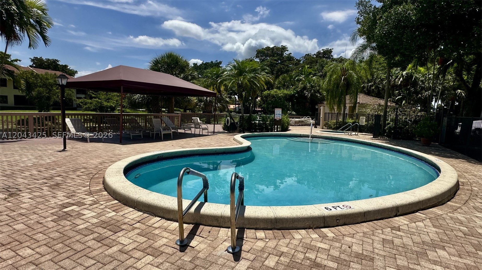 LA PAZ AT BOCA POINTE - Residential