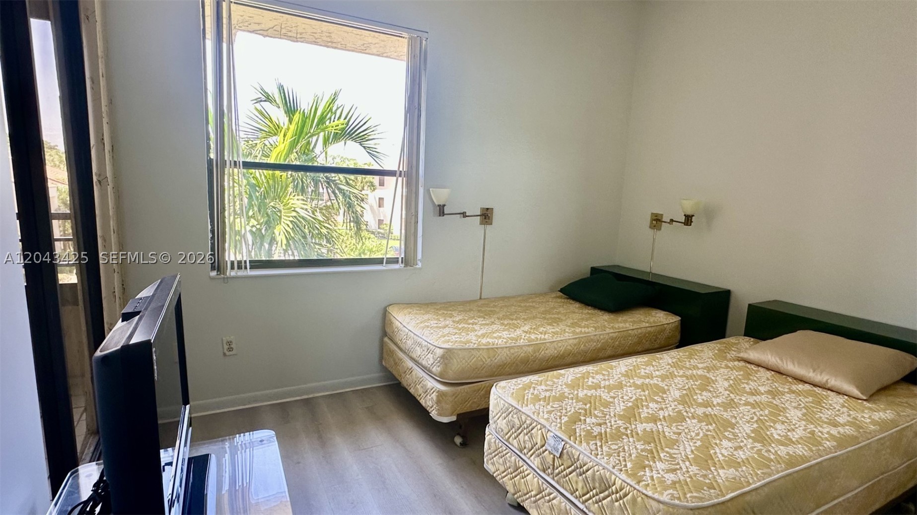 LA PAZ AT BOCA POINTE - Residential
