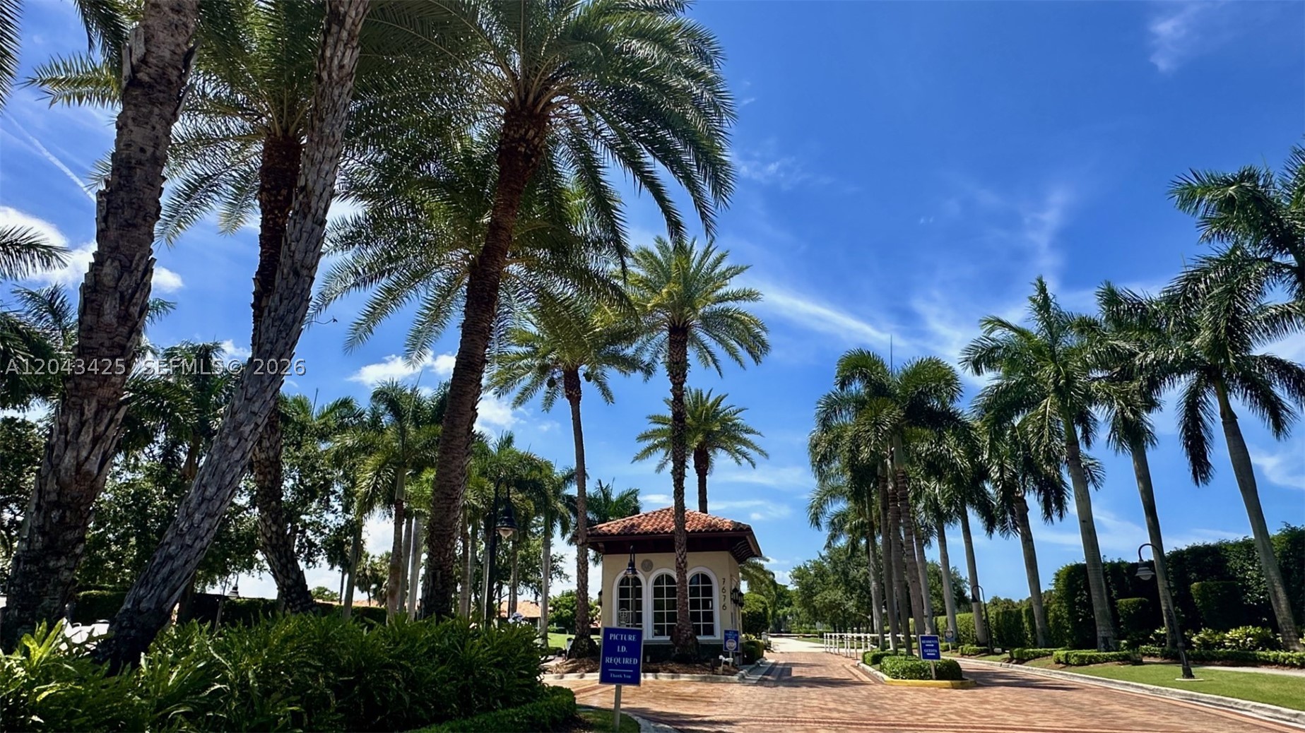 LA PAZ AT BOCA POINTE - Residential