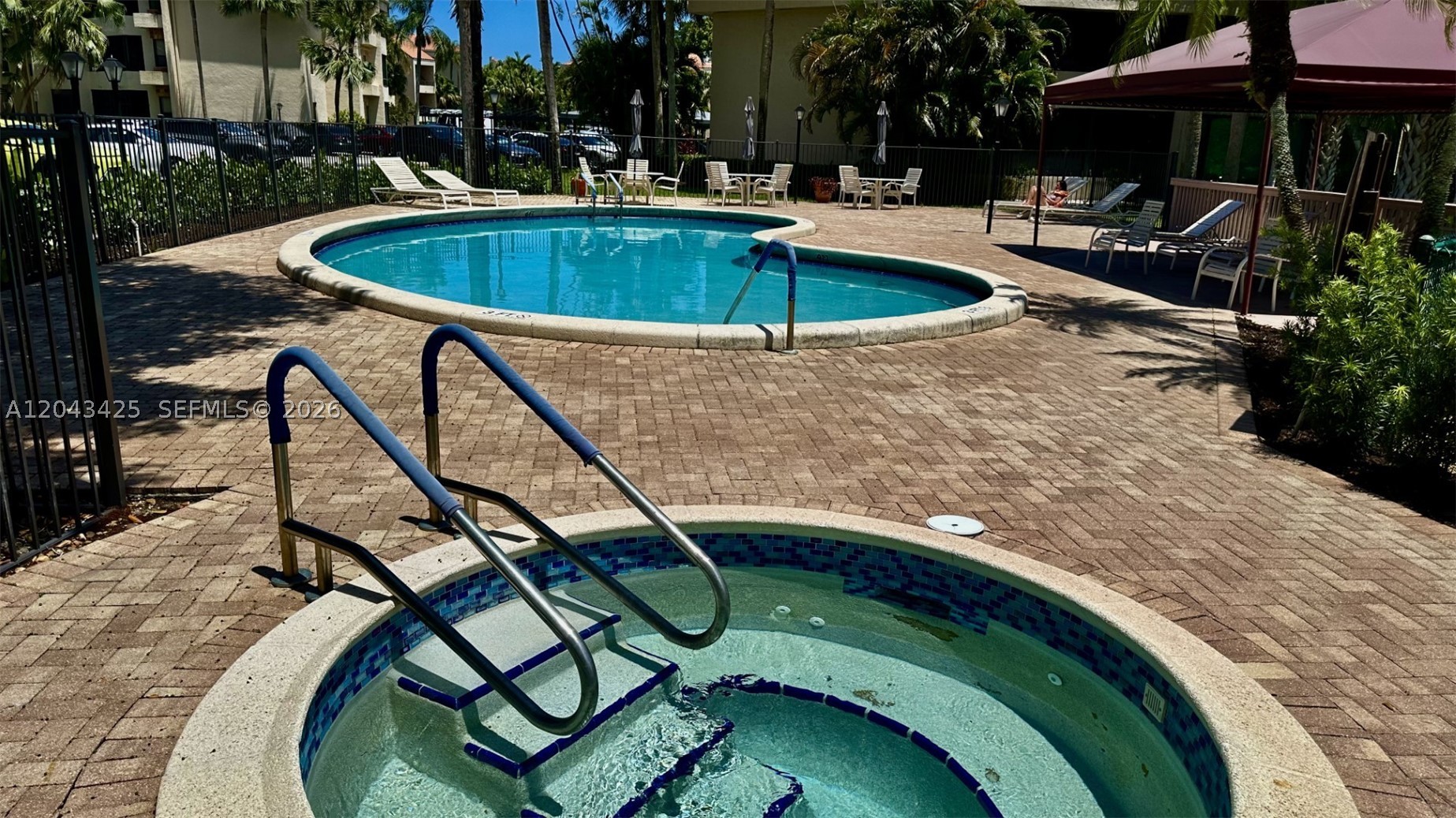LA PAZ AT BOCA POINTE - Residential