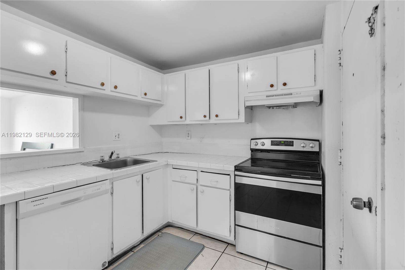 DADELAND PLACE CONDO - Residential