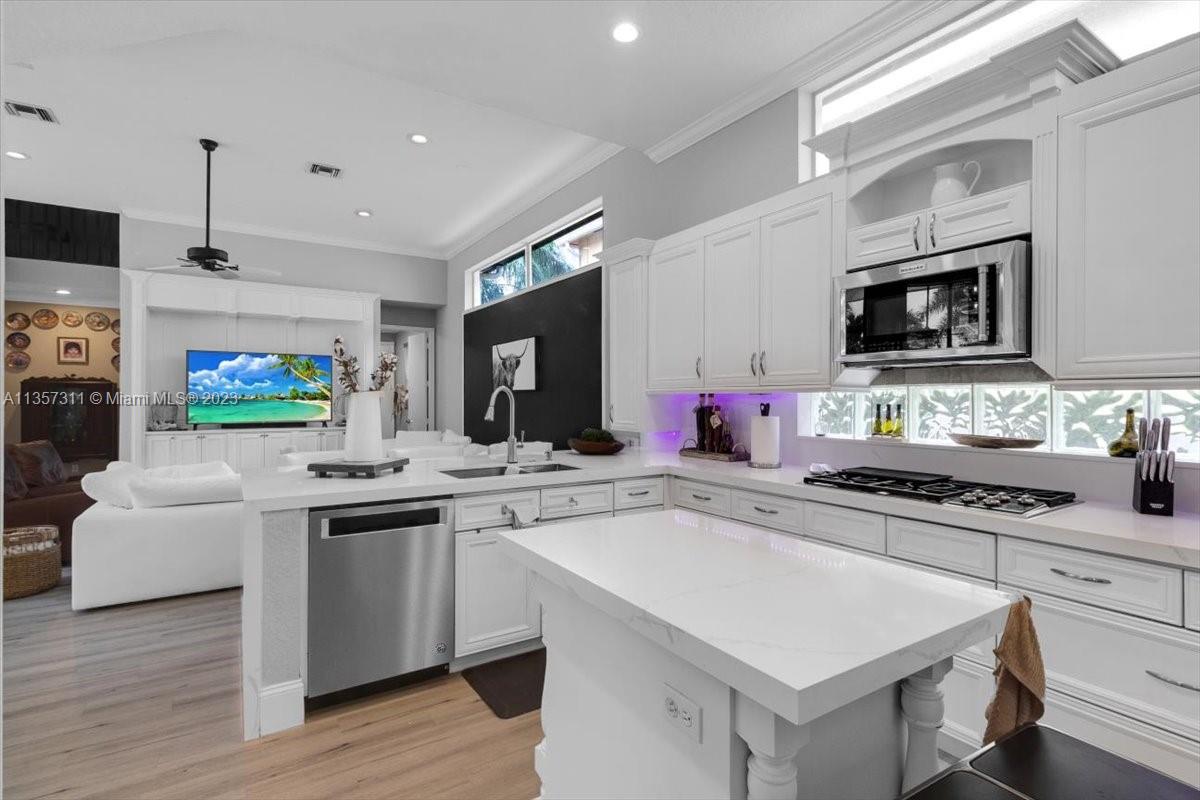SHORES AT BOCA RATON PH 1 - Residential Lease