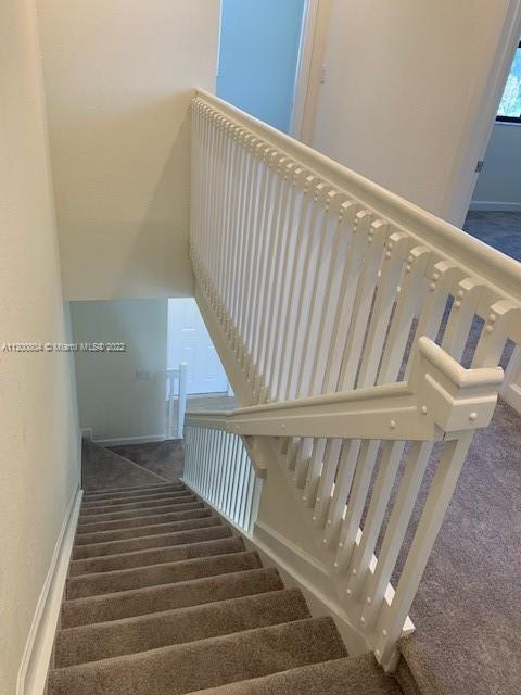 AQUABELLA NORTH - Residential Lease