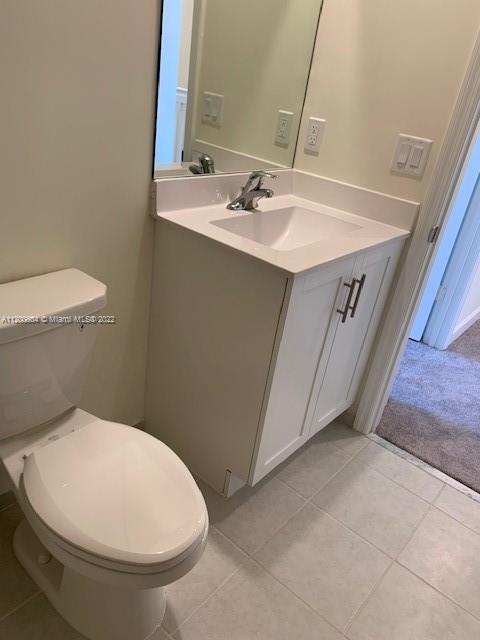 AQUABELLA NORTH - Residential Lease
