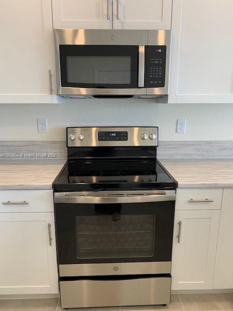 AQUABELLA NORTH - Residential Lease