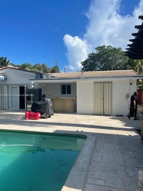 RIVIERA PINES - Residential Lease