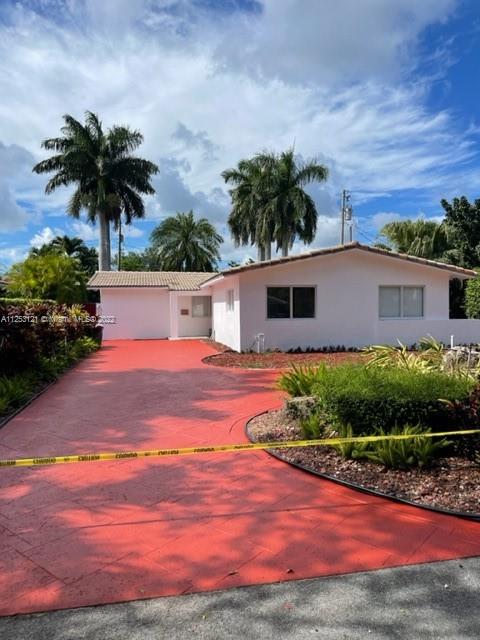 Newly renovated spacious 4 bedroom 3 bath home with pool, spa in the heart of South Miami.
