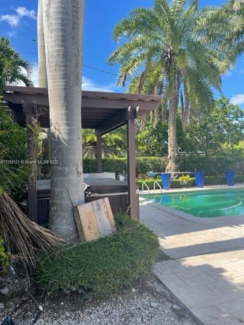 RIVIERA PINES - Residential Lease