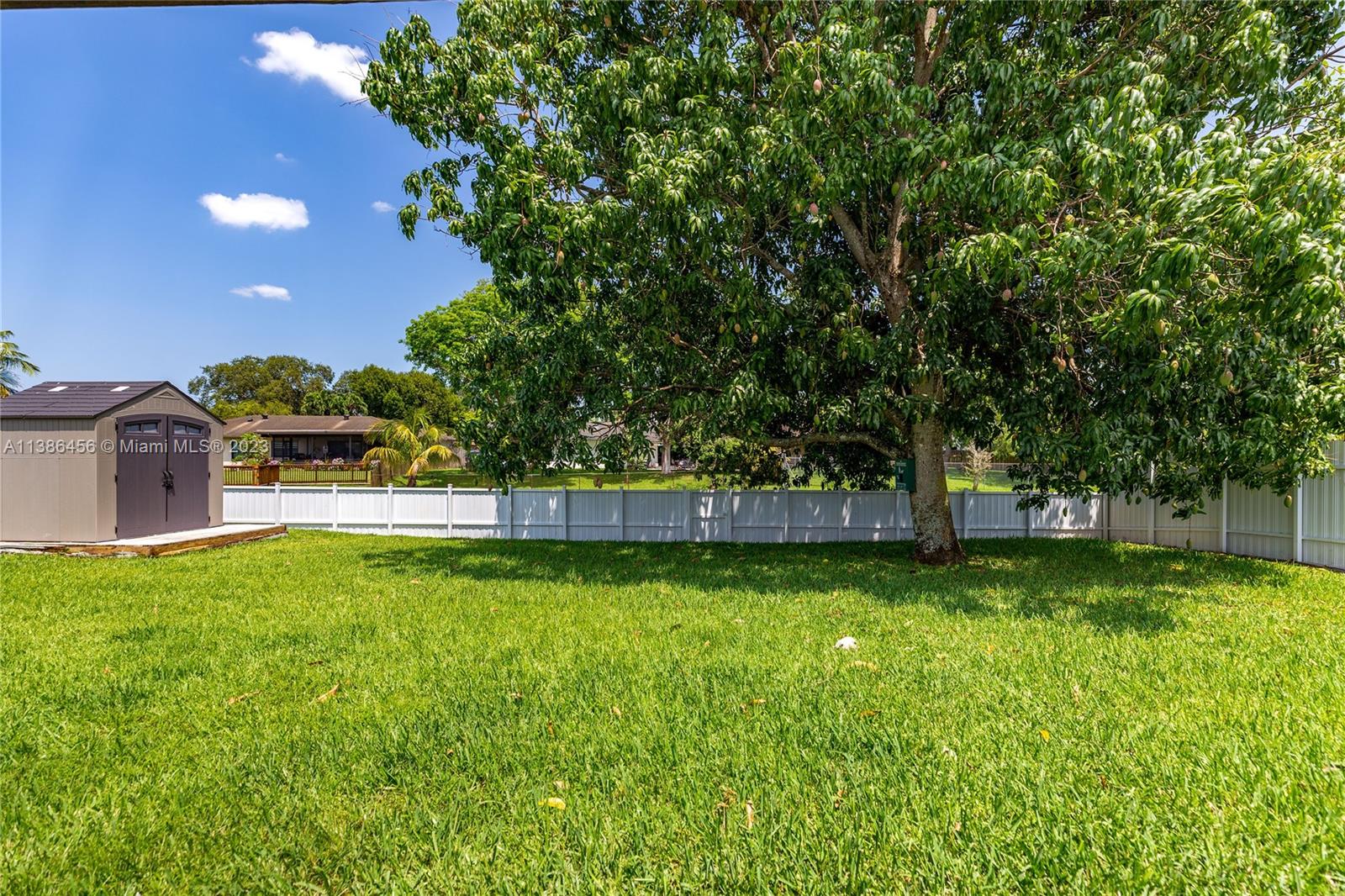 ORANGE TREE HOMES - Residential