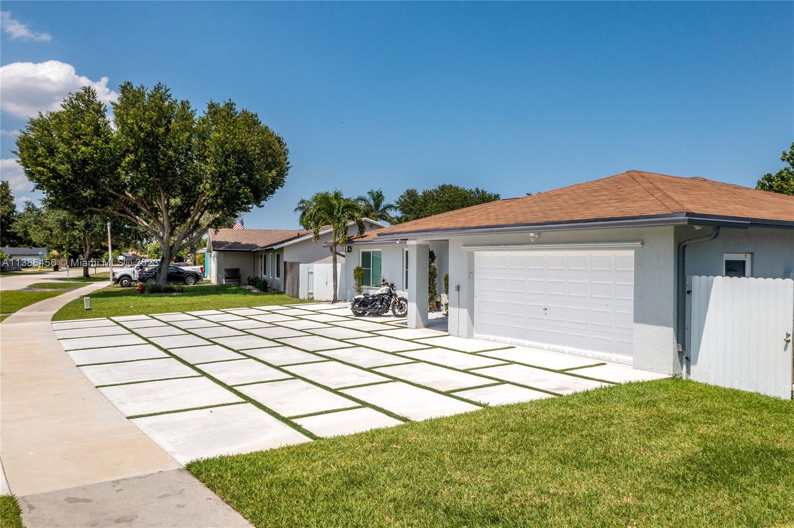 ORANGE TREE HOMES - Residential