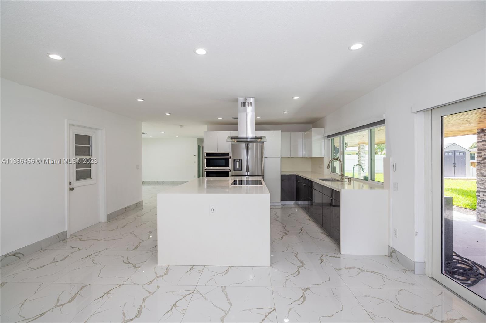 ORANGE TREE HOMES - Residential