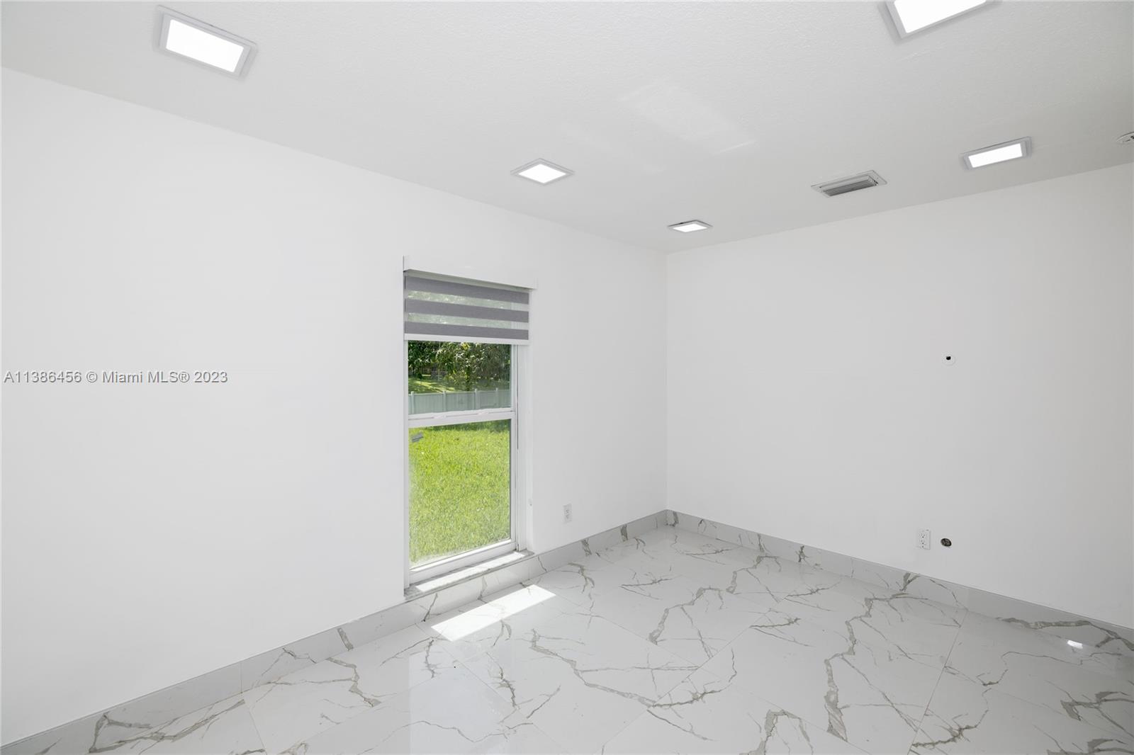 ORANGE TREE HOMES - Residential