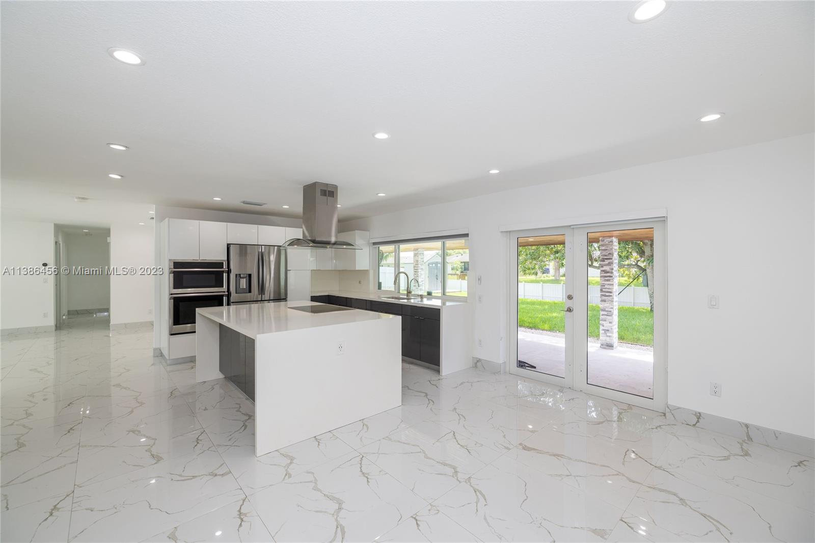 ORANGE TREE HOMES - Residential