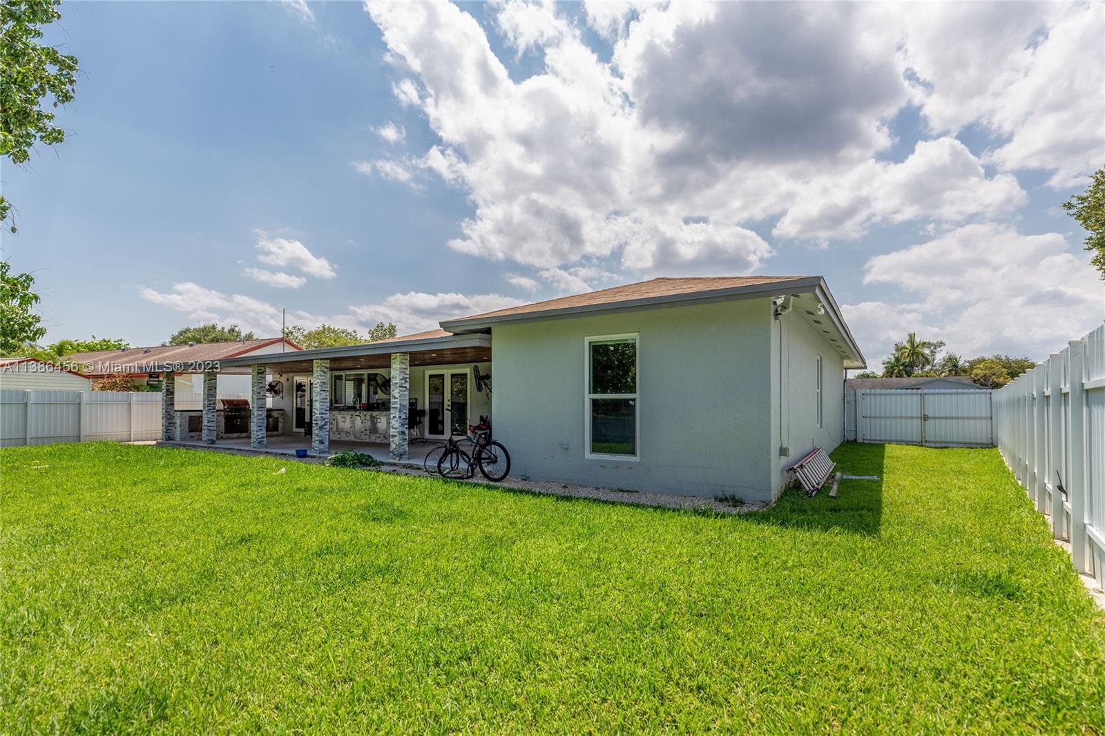 ORANGE TREE HOMES - Residential