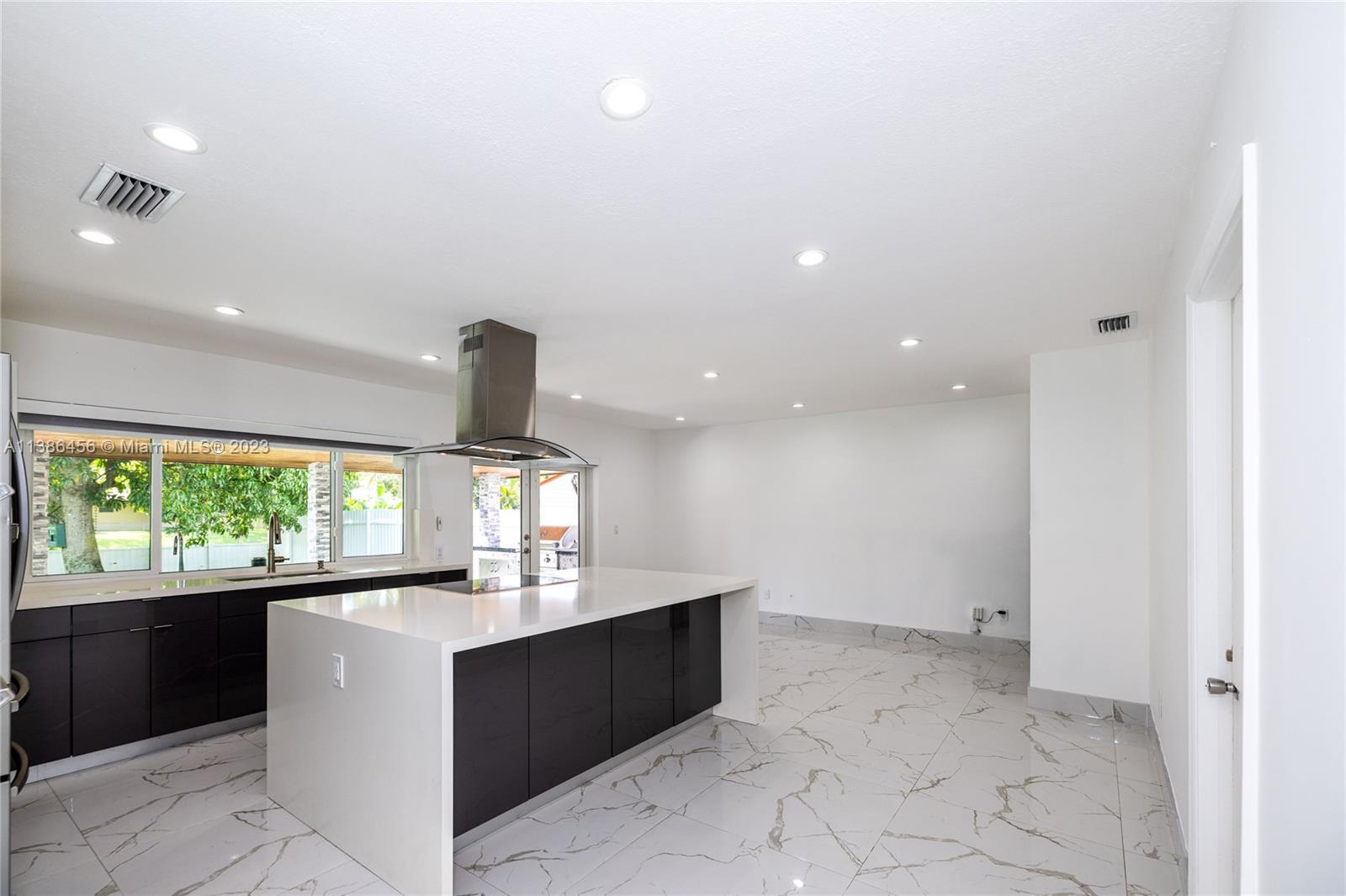 ORANGE TREE HOMES - Residential