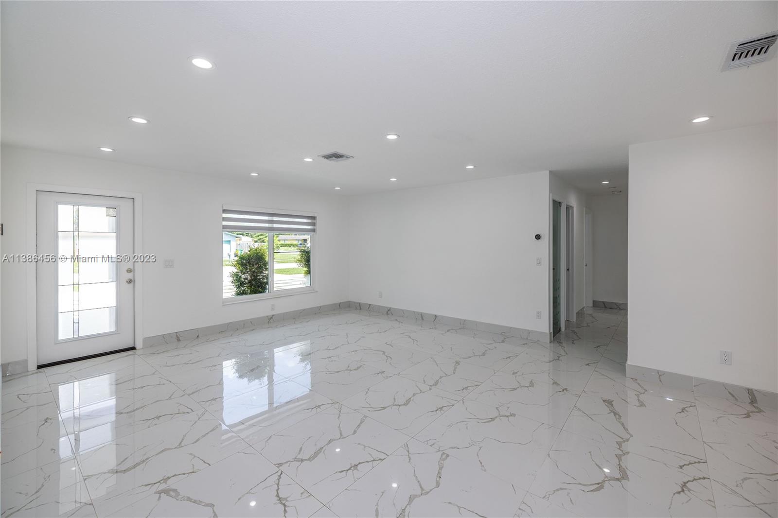 ORANGE TREE HOMES - Residential