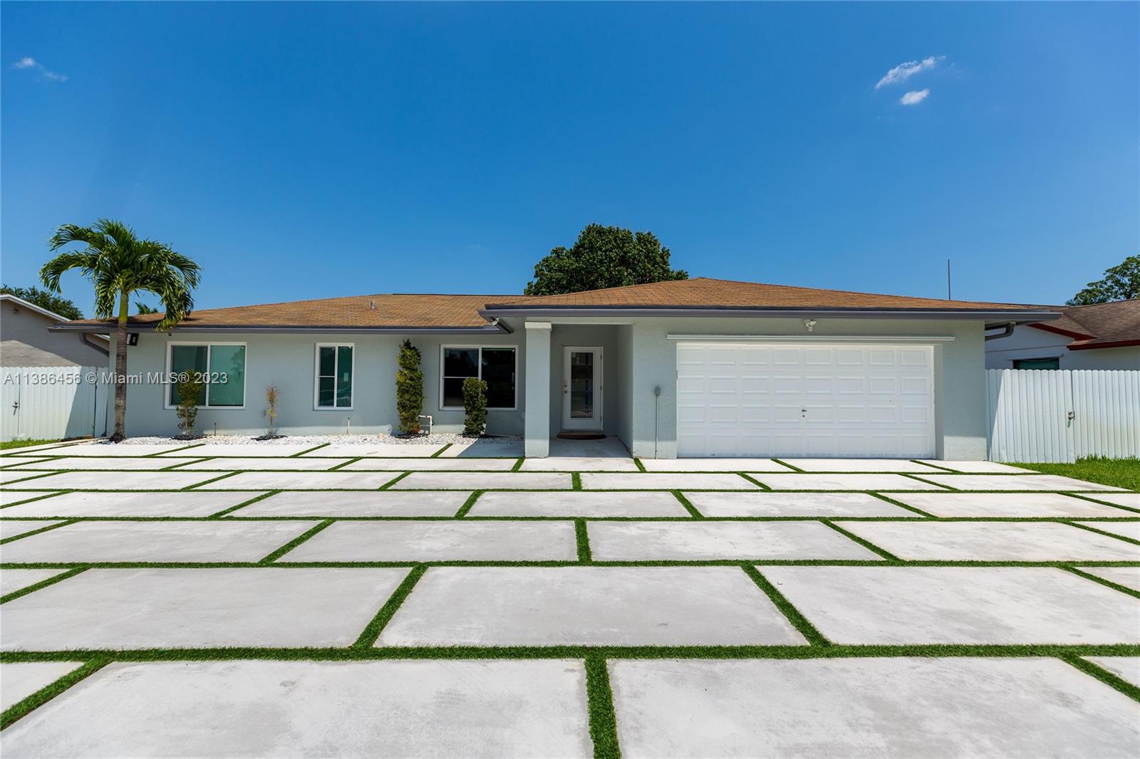 ORANGE TREE HOMES - Residential