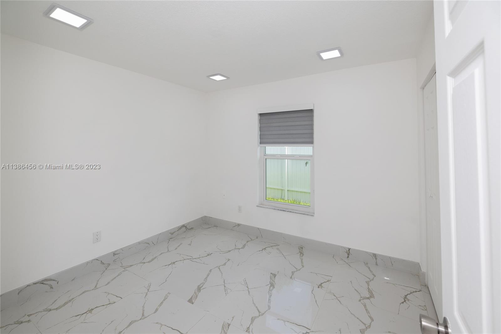 ORANGE TREE HOMES - Residential