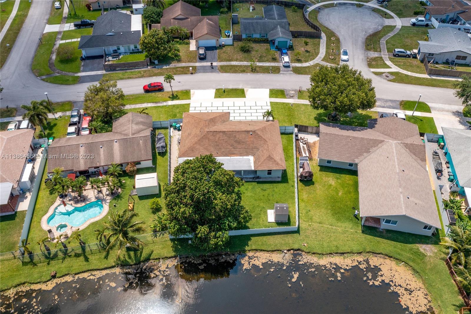 ORANGE TREE HOMES - Residential