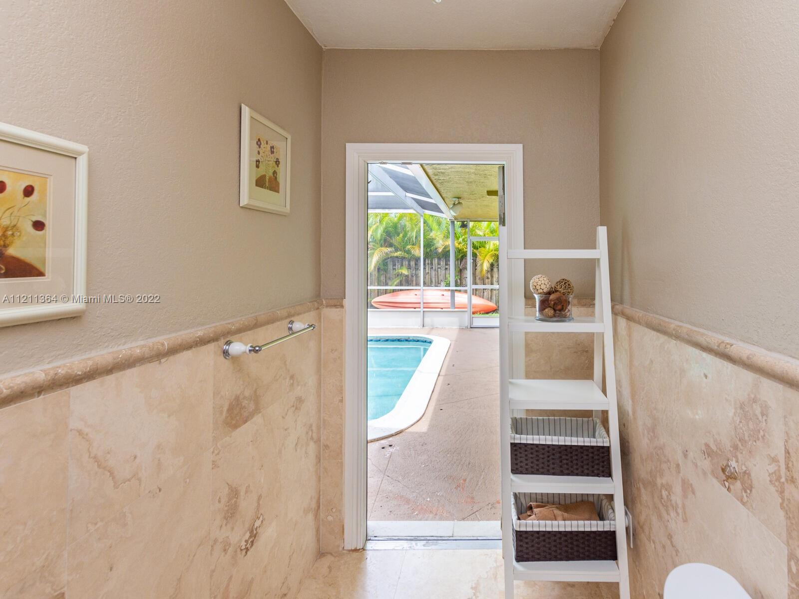 PLANTATIONS SECLUDED GARD - Residential