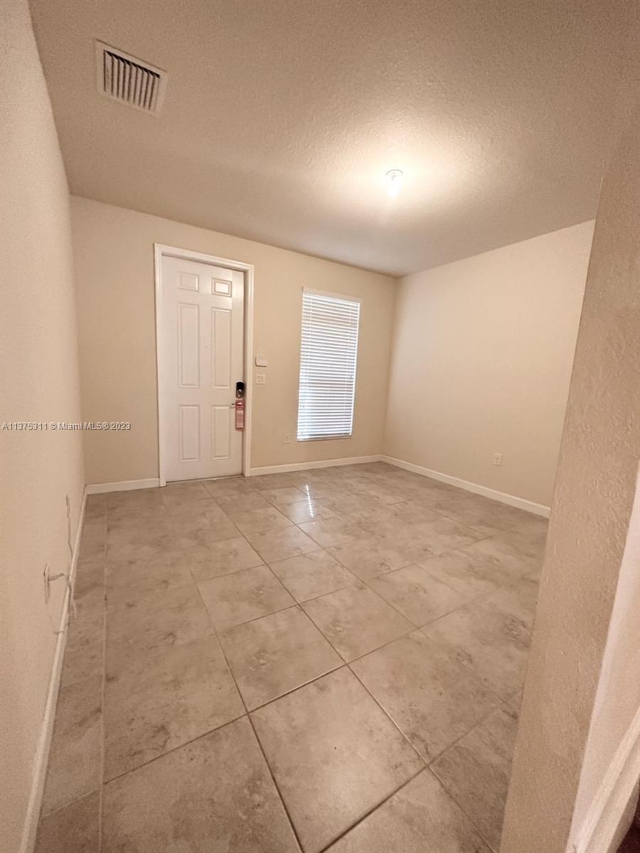 SILVER PALM WEST - Residential Lease