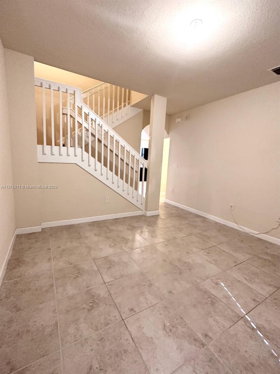 SILVER PALM WEST - Residential Lease
