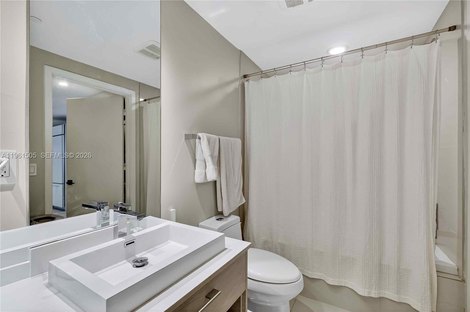 BRICKELL HEIGHTS EAST CON - Residential