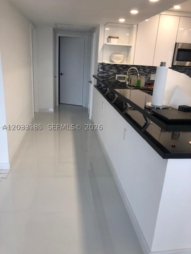 PARKER PLAZA ESTATES COND - Residential
