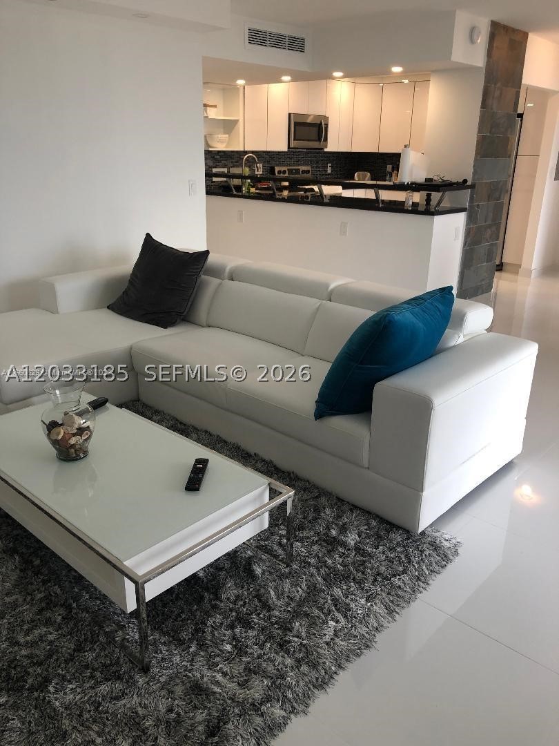 PARKER PLAZA ESTATES COND - Residential