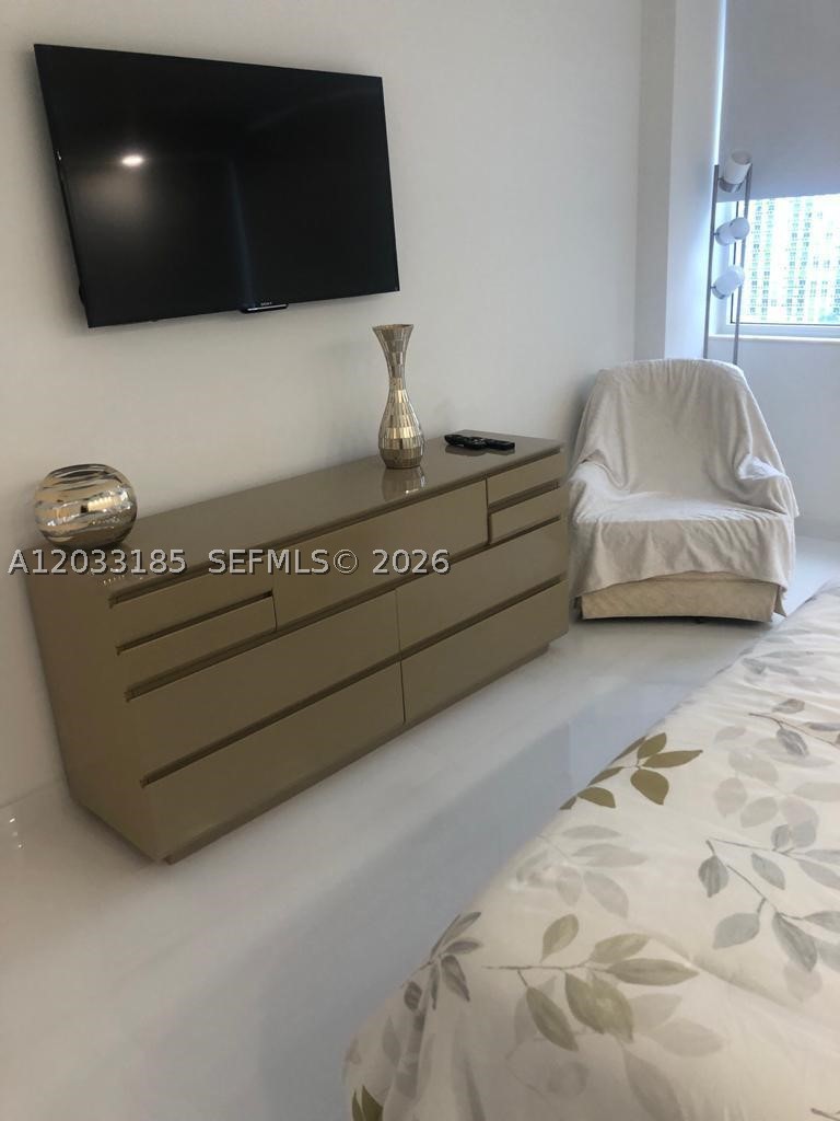 PARKER PLAZA ESTATES COND - Residential