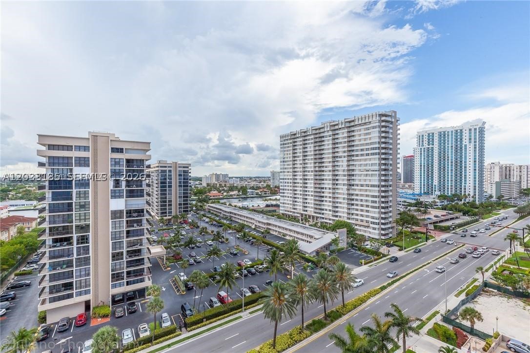 PARKER PLAZA ESTATES COND - Residential